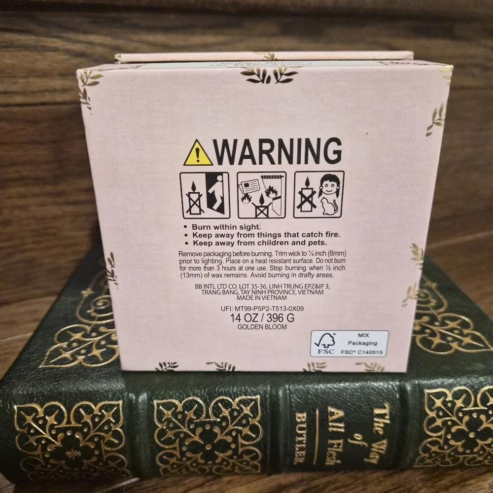 Laura Ashley Scented Candle NWT - Picture 3 of 5